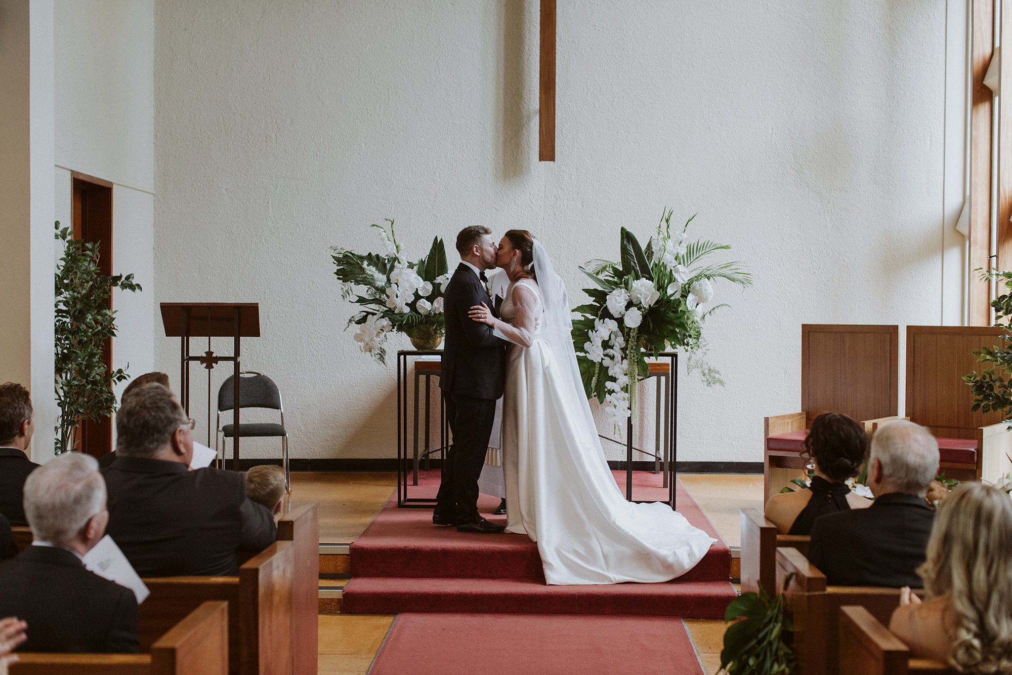 Helen+Matt_Modern_Auckland_Wedding-061
